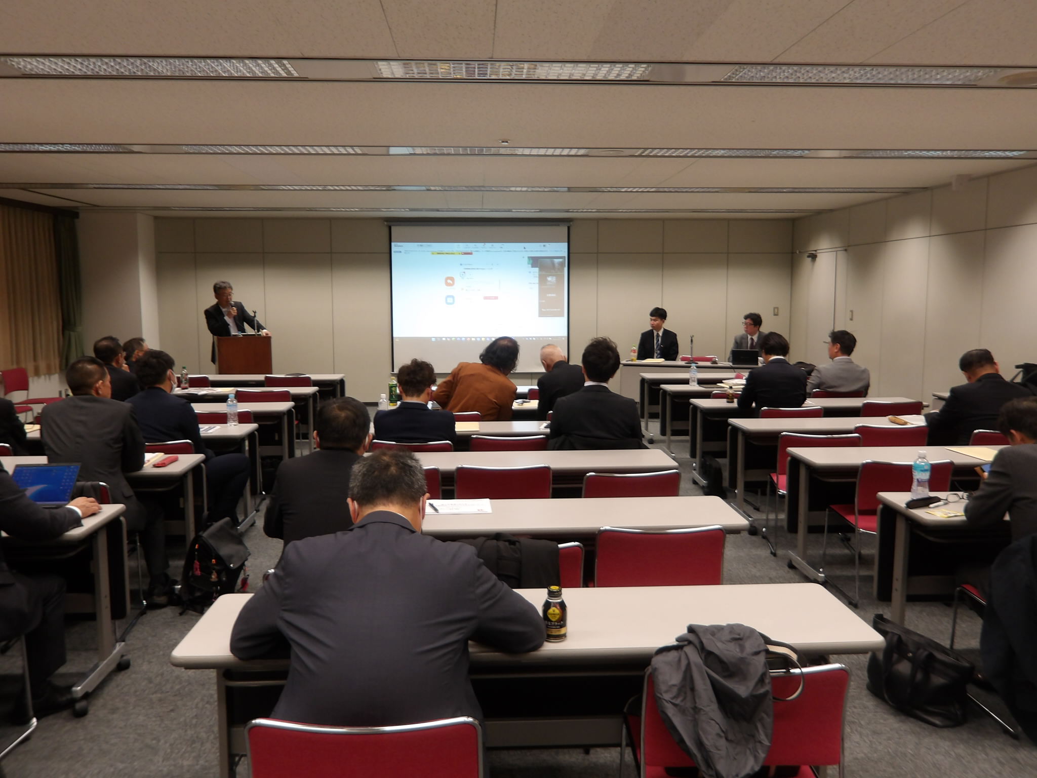 2025年11月25日 令和7年度第2回新技術・新商品発表会が開催されました